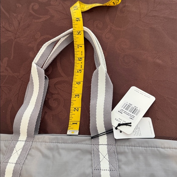 Lesportsac E/W Everyday Tote Bag - Picture 13 of 14